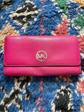 Michael Kors Hot Pink Pebbled Leather Continental Wallet